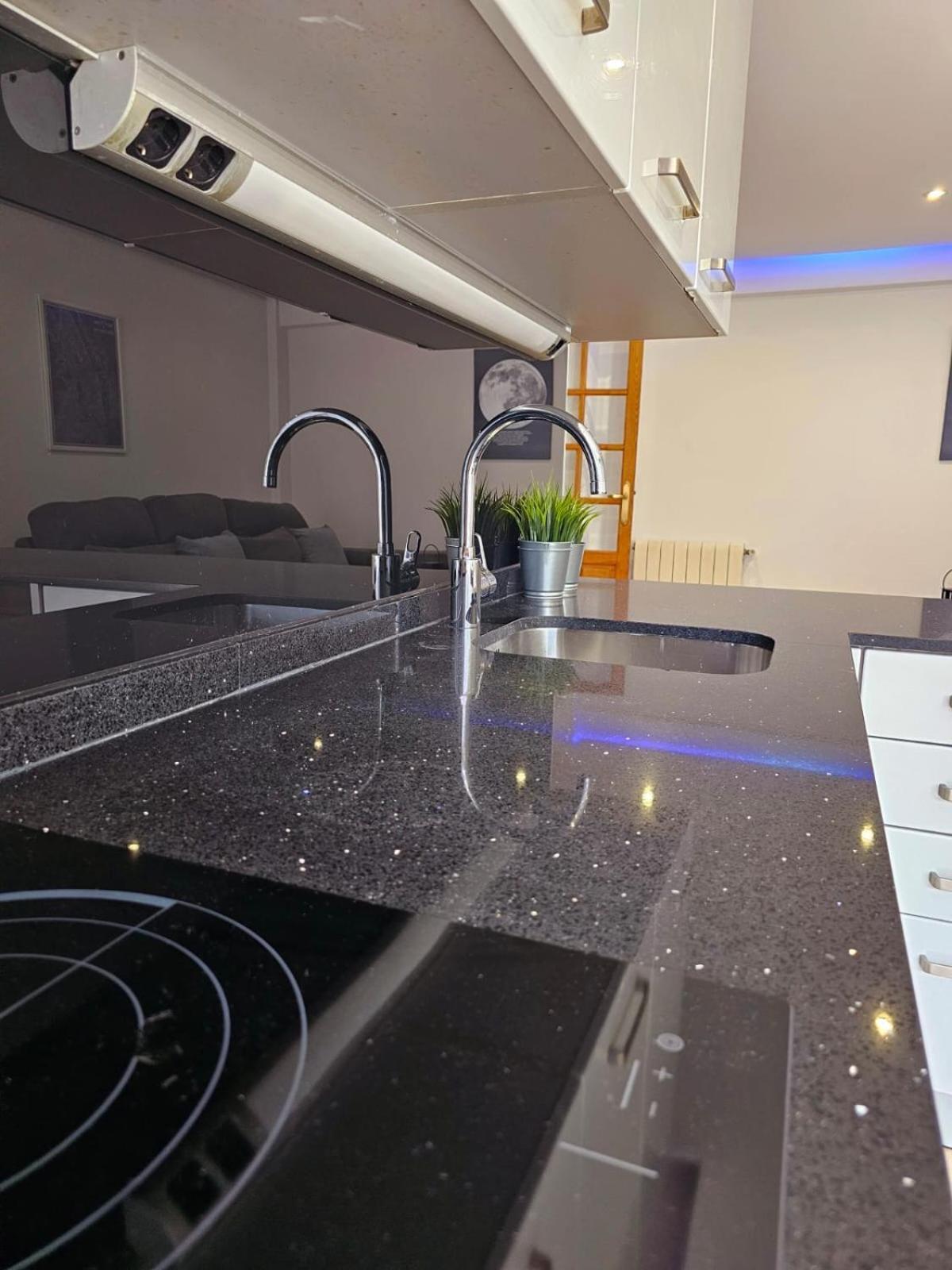 Exclusivo Apartamento En El Centro Vigo Eksteriør bilde